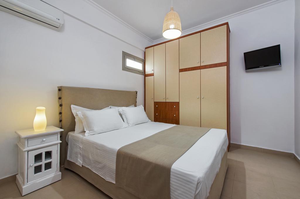 Orelia Kamari  Bagian luar foto